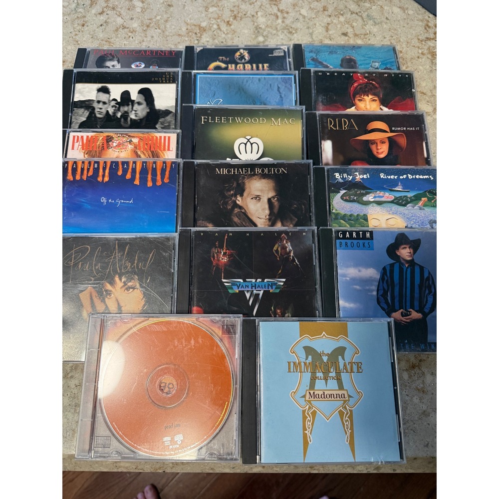 17 CD Lot Nirvana U2 Pearl Jam Fleetwood Mac Madonna Case Logic Storage Bag